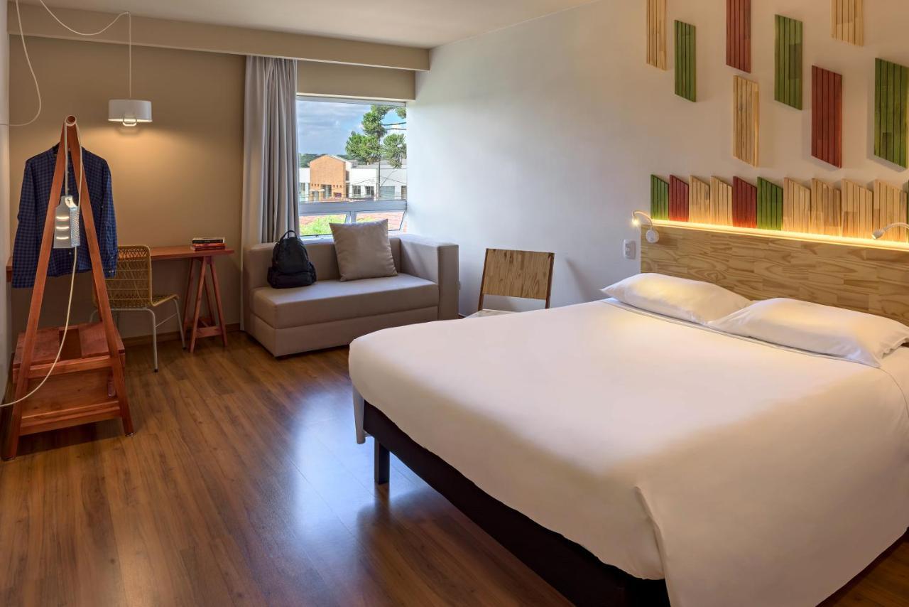 Hotel Nacional Inn Curitiba Santa Felicidade ภายนอก รูปภาพ